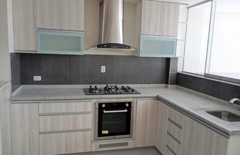 AMPLIO DEPARTAMENTO EN VENTA C. COLORADO