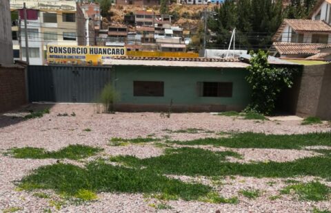 AMPLIO TERRENO URBANO EN VENTA EN HUANCARO, CUSCO