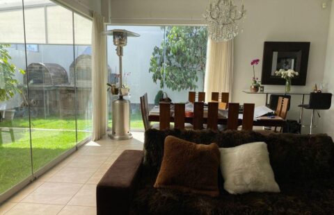 Venta de casa amplia en Cayma con vista a los volcanes